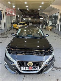 نيسان ألتيما